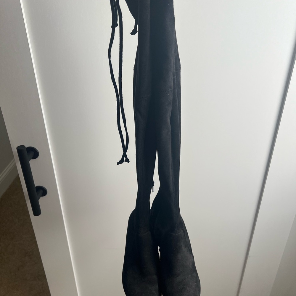 Boots - Picture 2 of 5